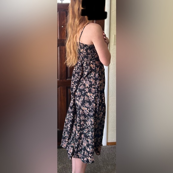 Women’s Summer Dress - Picture 3 of 4